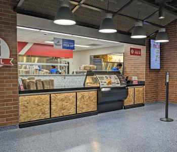 1846 Grill is the center-most station at One World Café.